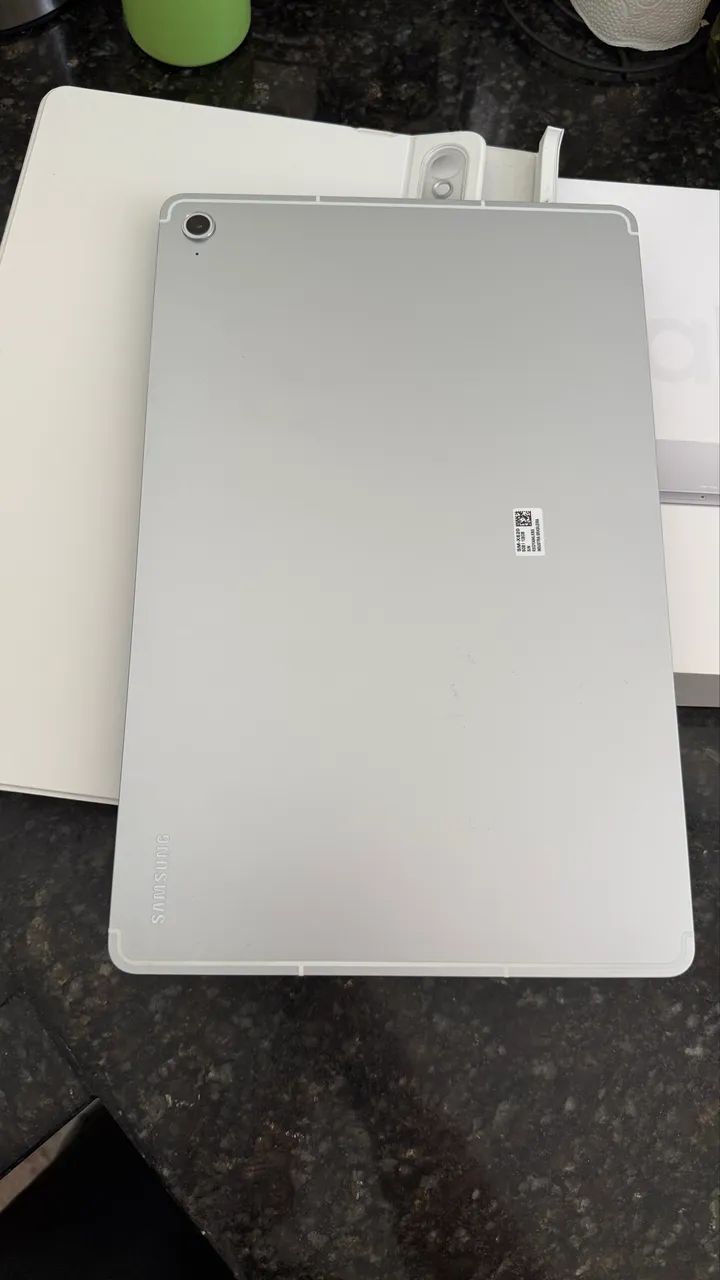Tablet Samsung Galaxy Tab S10 FE+ WiFi Prata, 128GB, S Pen e Capa Inclusas - Foto 2