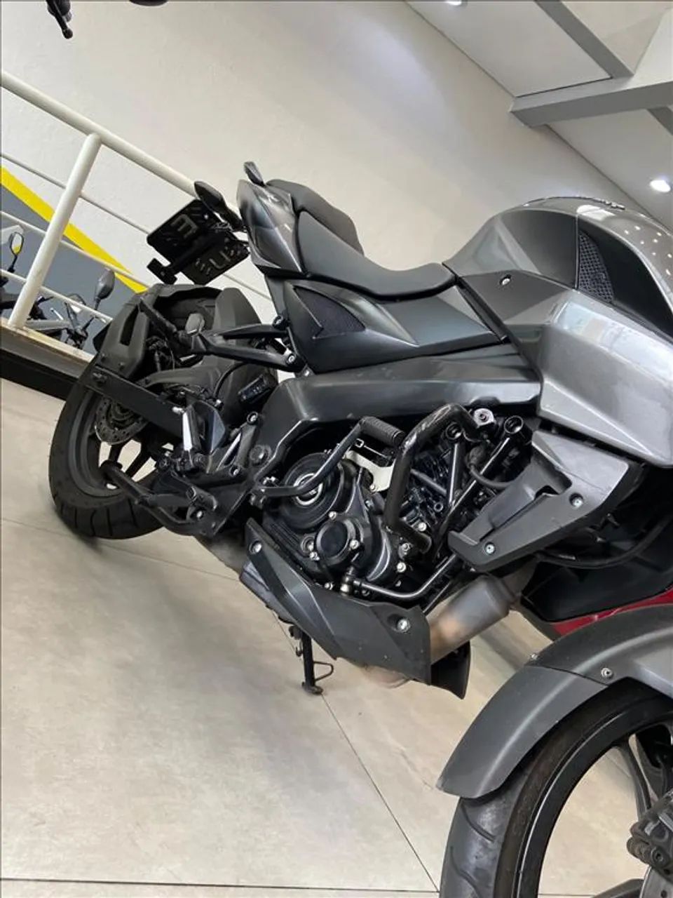 BAJAJ DOMINAR 160 - Foto 5