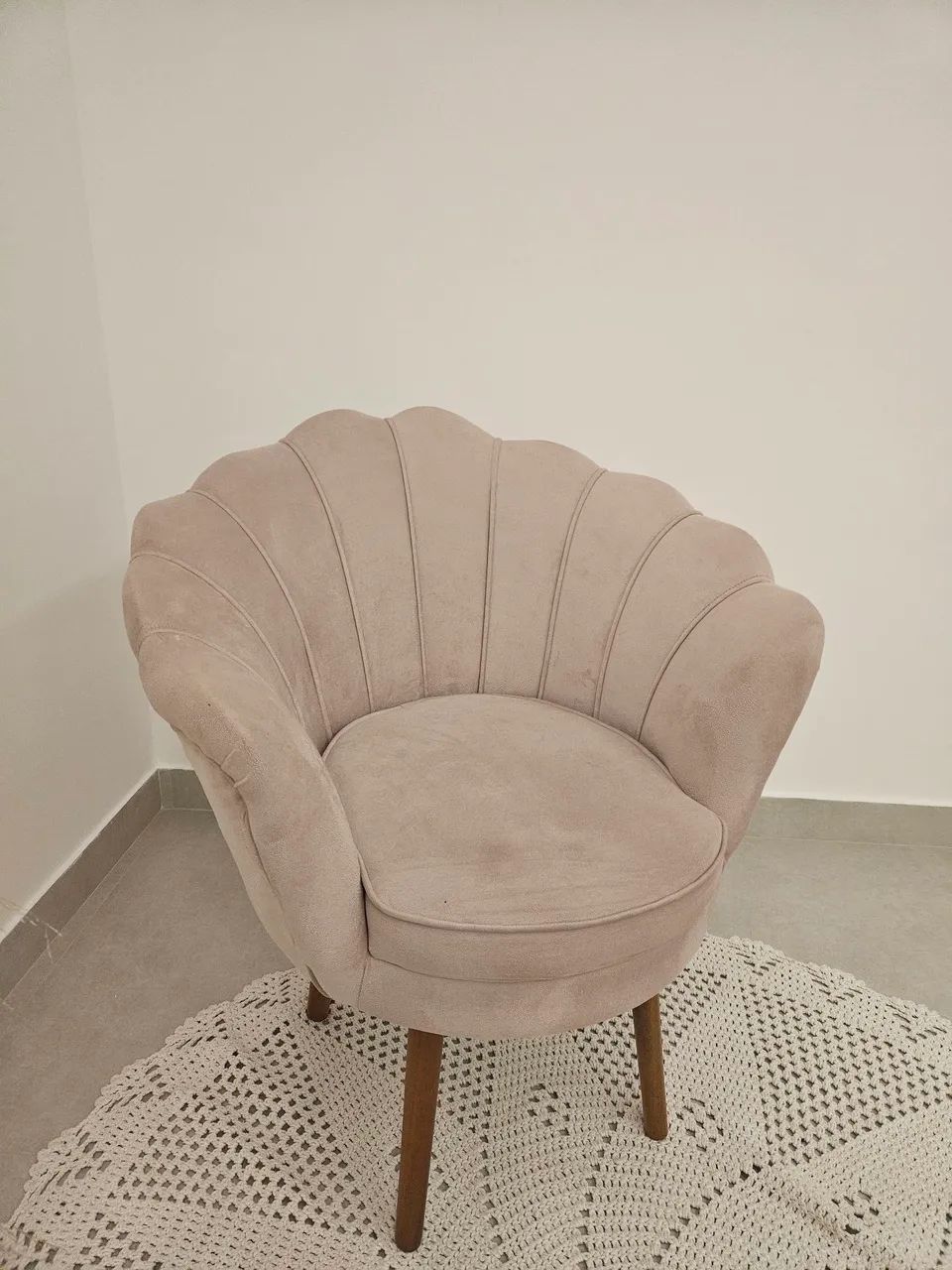 Poltrona Decorativa Pétala Veludo Sala De Estar Recepção e Quarto Pés Palito Rosé - Foto 2