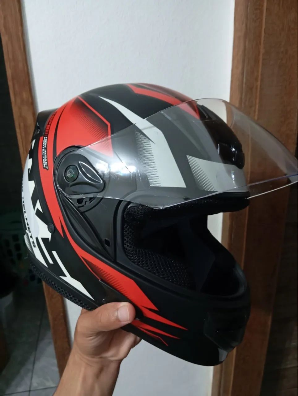 Capacete Mixs tamanho 60 vermelho - Foto 4