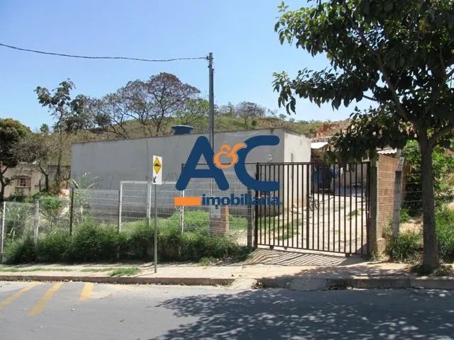 LOTE COMERCIAL NO BAIRRO CASTELO