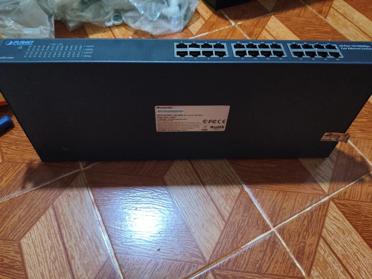 Switch Planet FNSW-2401 de 24 portas Fast Ethernet - Foto 2
