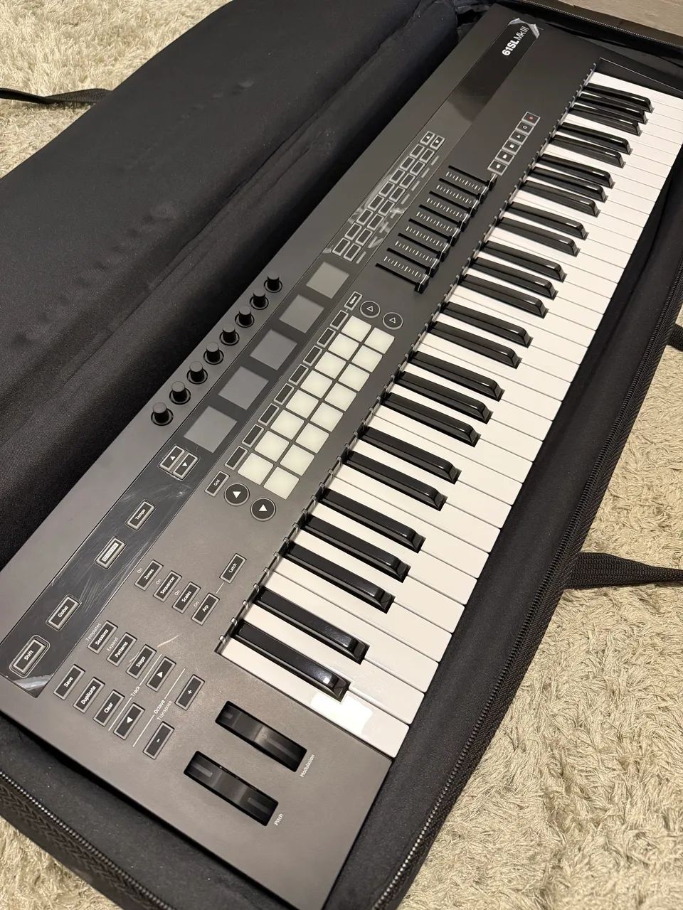 Controlador novation 61SL MK3  - Foto 3