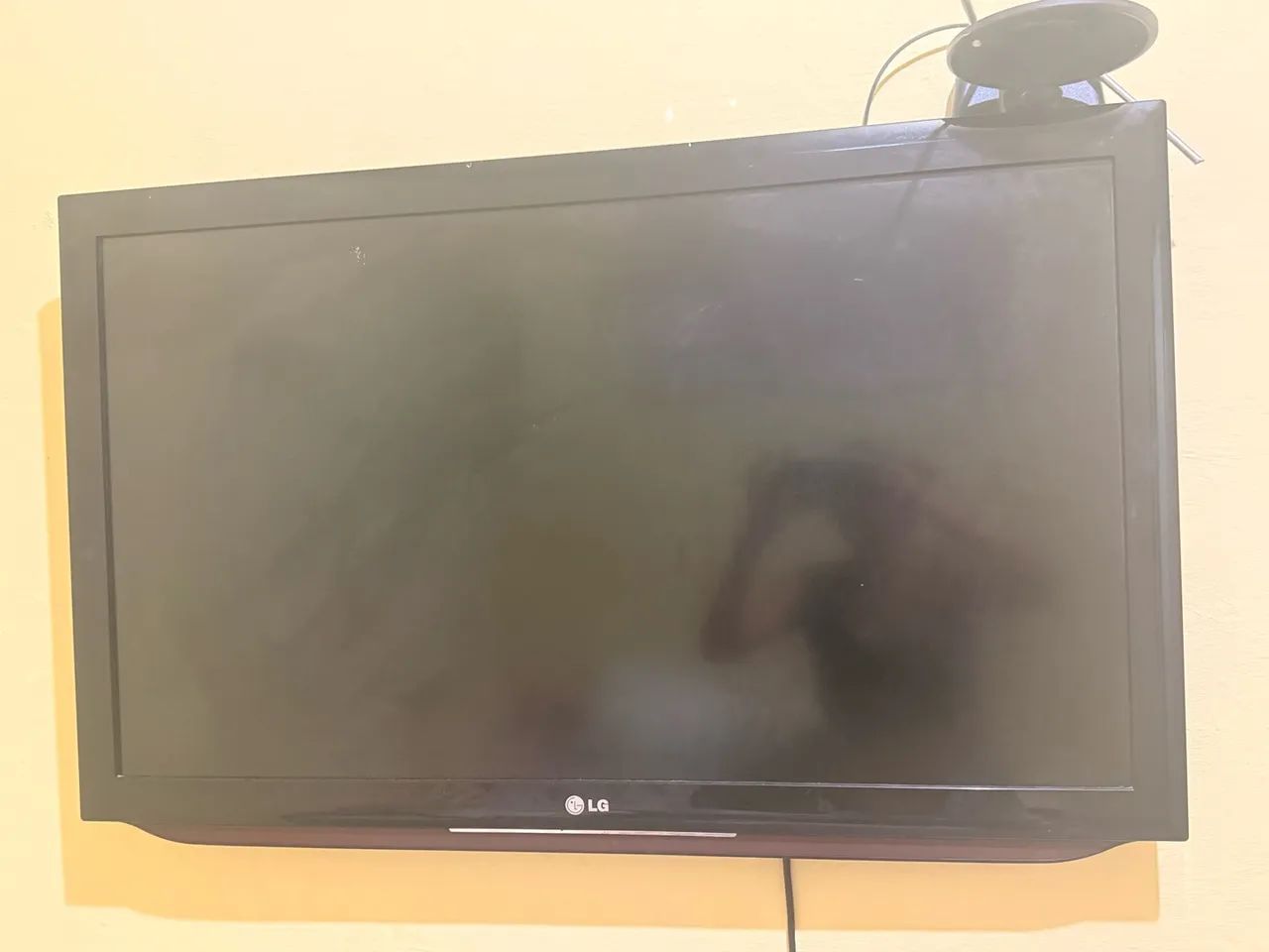 Vendo TV LG 42 não é smart!  - Foto 2