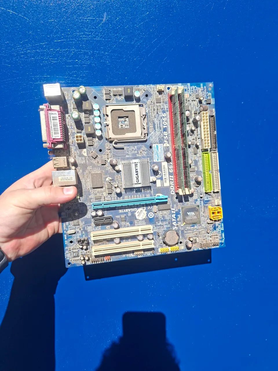 Placa mae + 2 memória RAM ddr2 de 1gb cada - Foto 4