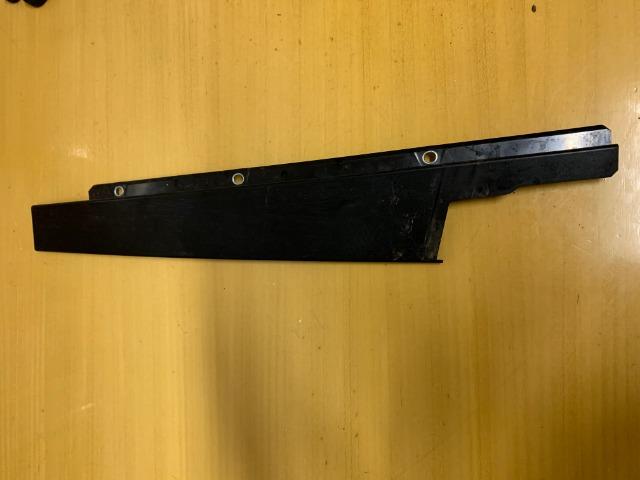 Acabamento porta dianteira lado direito jeep renegade original - Foto 5