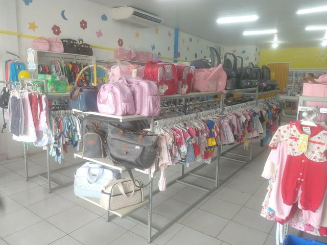 Compre venda ou troque roupas acessórios calçados brinquedos infantis - Foto 4