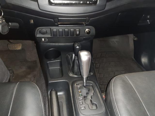 TOYOTA HILUX CD SRV D4-D 4X4 3.0 TDI DIESEL AUT 2015 - Foto 17