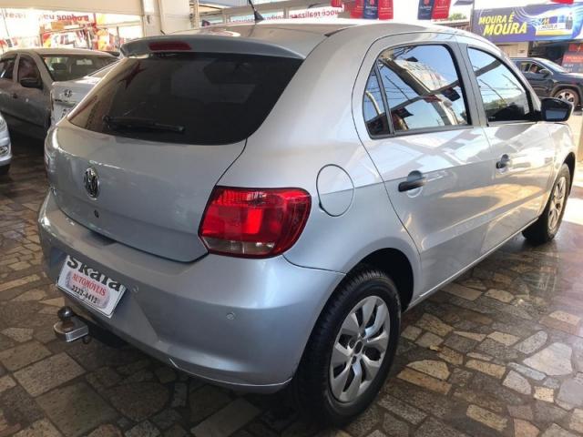 VolksWagen Gol 1.0 Prata - Foto 5