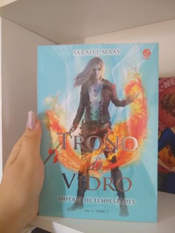 Trono de vidro