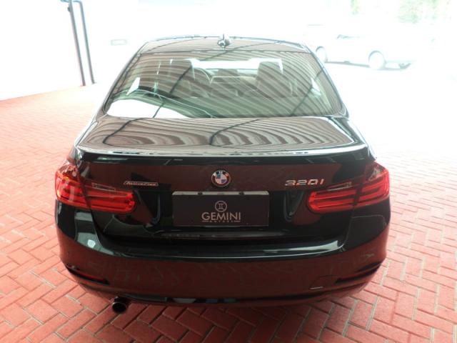 BMW 320I 2.0 16V TURBO ACTIVE FLEX 4P AUTOMATICO - Foto 6