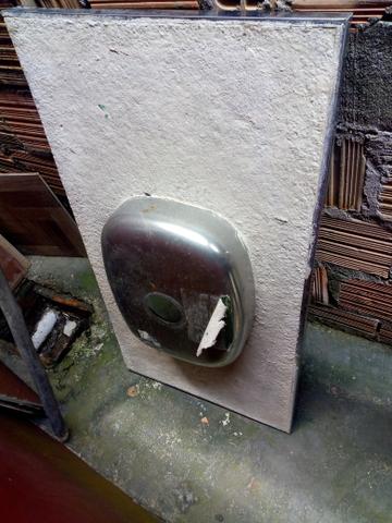 Vendo ou troco uma pia de aço inox concretada pequena troco por um fogão elétrico $80.00