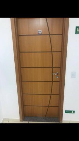 Vendo Apartamento com 02 quartos, no Setor Sudoeste