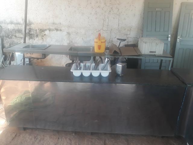 Balcão Inox e madeira com Pedra de Granito