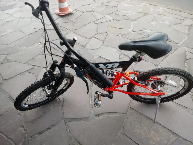 Bicicleta aro 20 com Suspensão ( Produto Semi Novo )