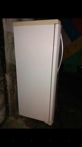 Geladeira Electrolux Frost Free - Foto 4