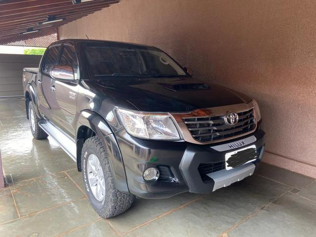 Hilux srv 2013/2013 preta diesel 85.100 km impecável sem detalhes 4 pneus bfgoodrich zero - Foto 2