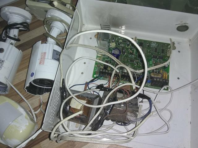 Sistema de alarme e circuito câmeras