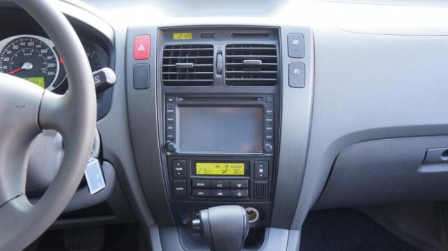 HYUNDAI TUCSON 2.0 MPFI GLS 16V 143CV 2WD FLEX 4P AUTOMÁTICO - Foto 17