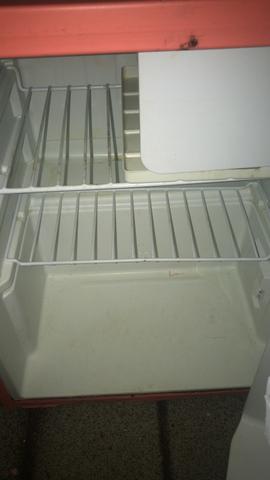 Vendo frigobar $300 - Foto 2