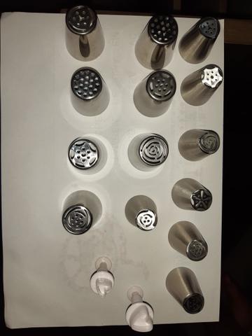 Bicos de confeitar, preço negociável e dependendo do lugar eu entrego - Foto 2