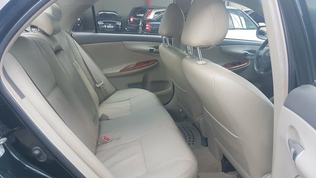 Corolla Seg Ano 2010 Bem Conservado Top - Foto 11