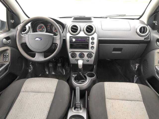 Fiesta sedan 1.6 13/14 - Foto 5