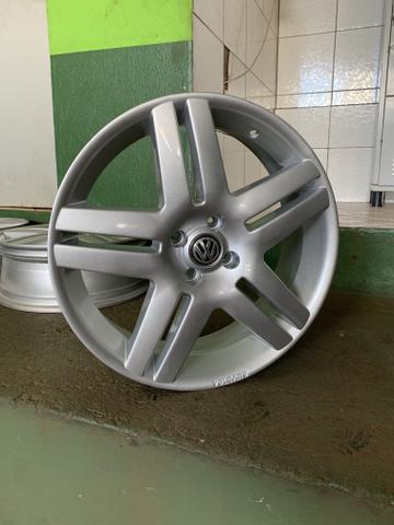 Roda aro 18 Volcano long beach tala 6? semi-nova