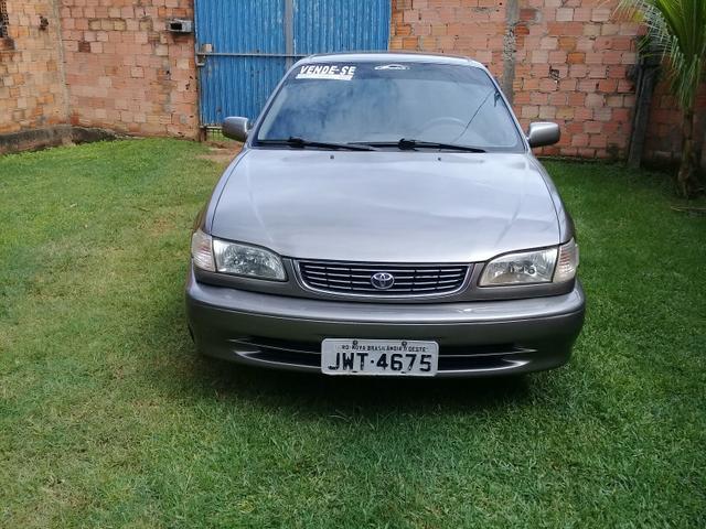 Vende um corola câmbio automático 2001