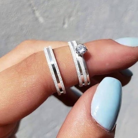 Alianças Diamantadas prata 925 , 100%  - Foto 2