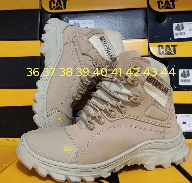 Bota Caterpillar Cano Longo