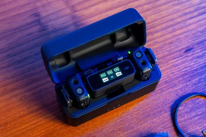 Microfone Lapela Dji Mic - 2 microfones e 1 receptor sem fio.  - Foto 5