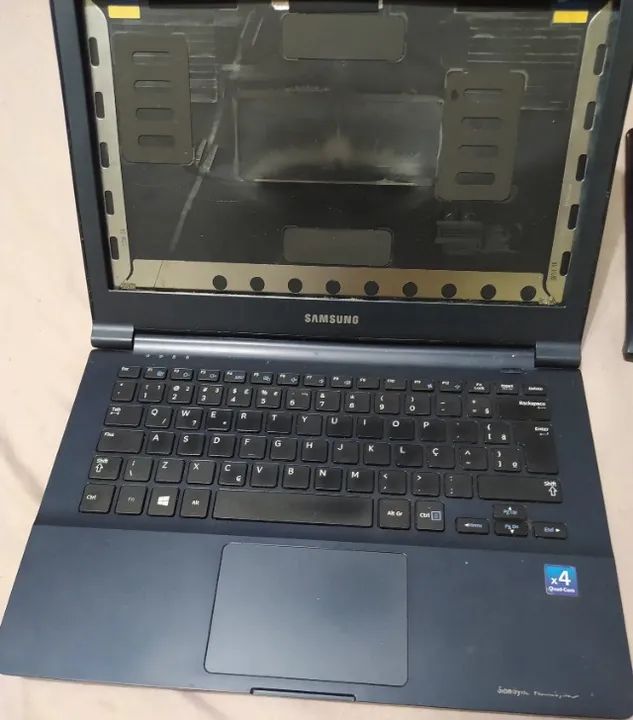 Defeito Notebook Samsung  Np905s3g-kd2br  - Foto 5