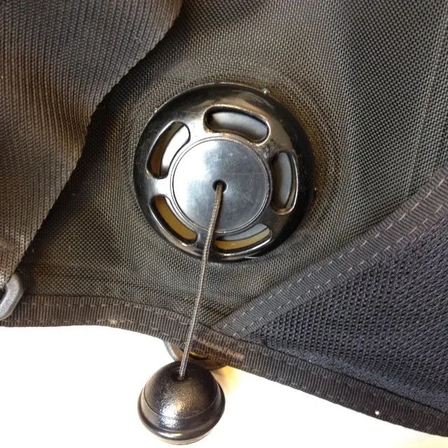 177 - Colete de mergulho Vario Xv Technisub restaurar com defeito bom estado - Foto 3