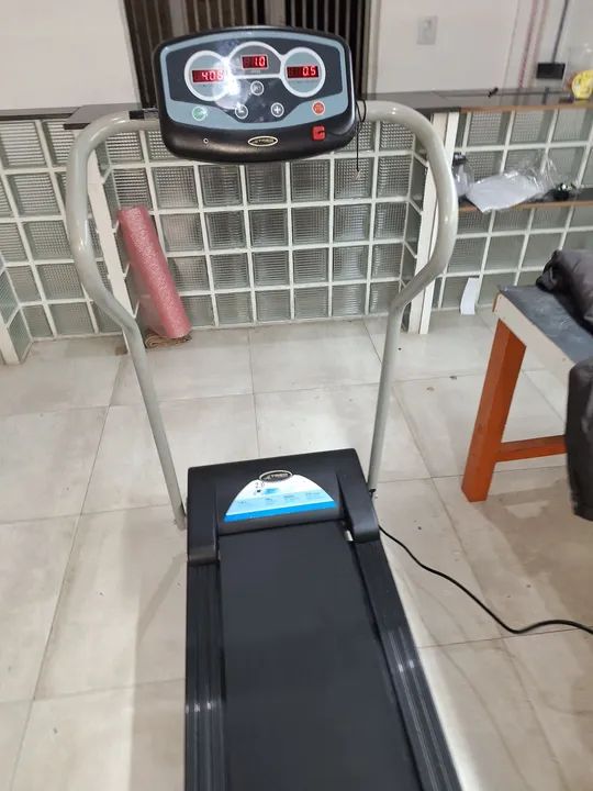 Esteira treo T 100 estado de Nova 