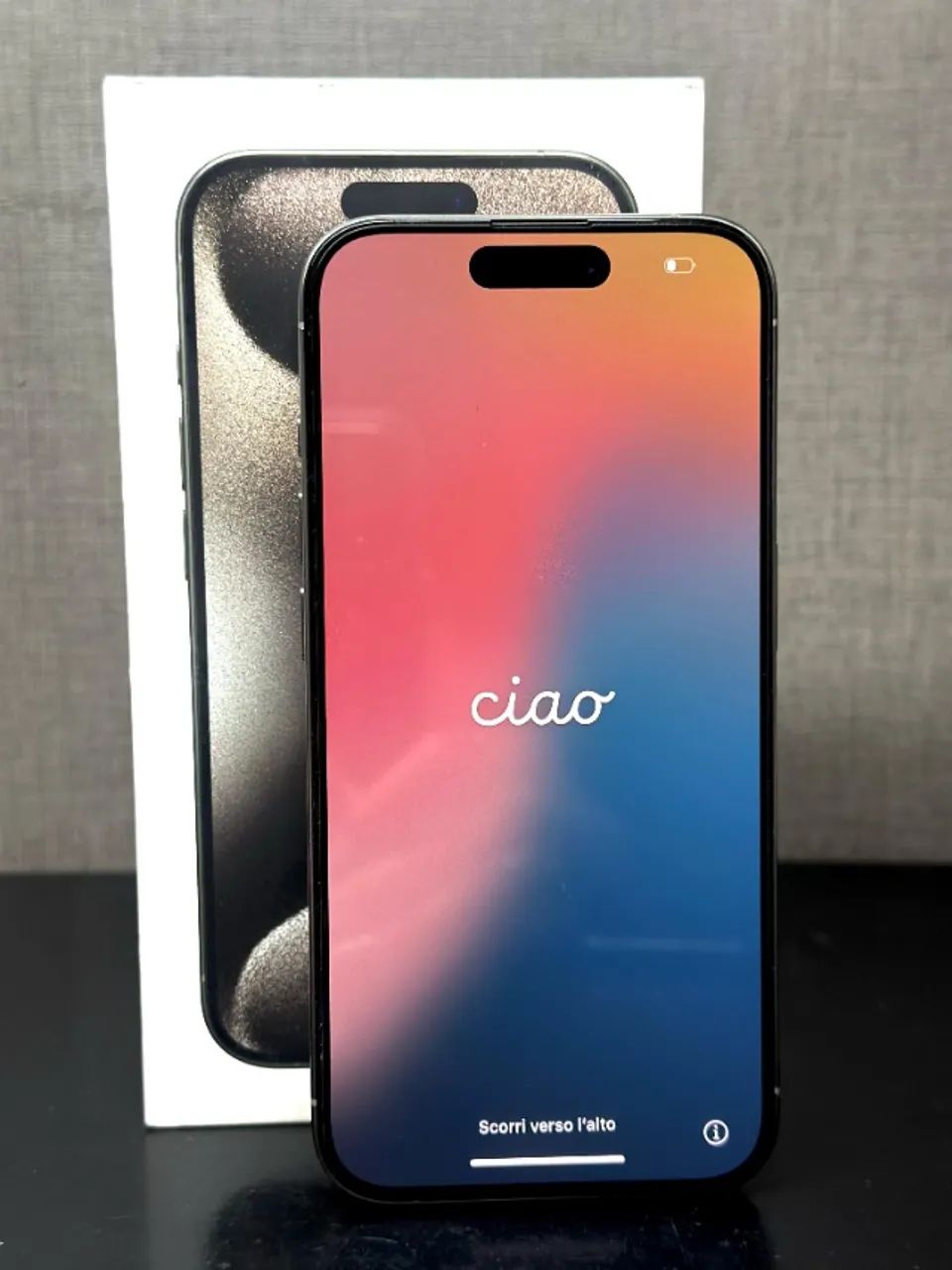 iPhone 15 Pro 128GB 89% Bateria Natural Titanium Possui caixa