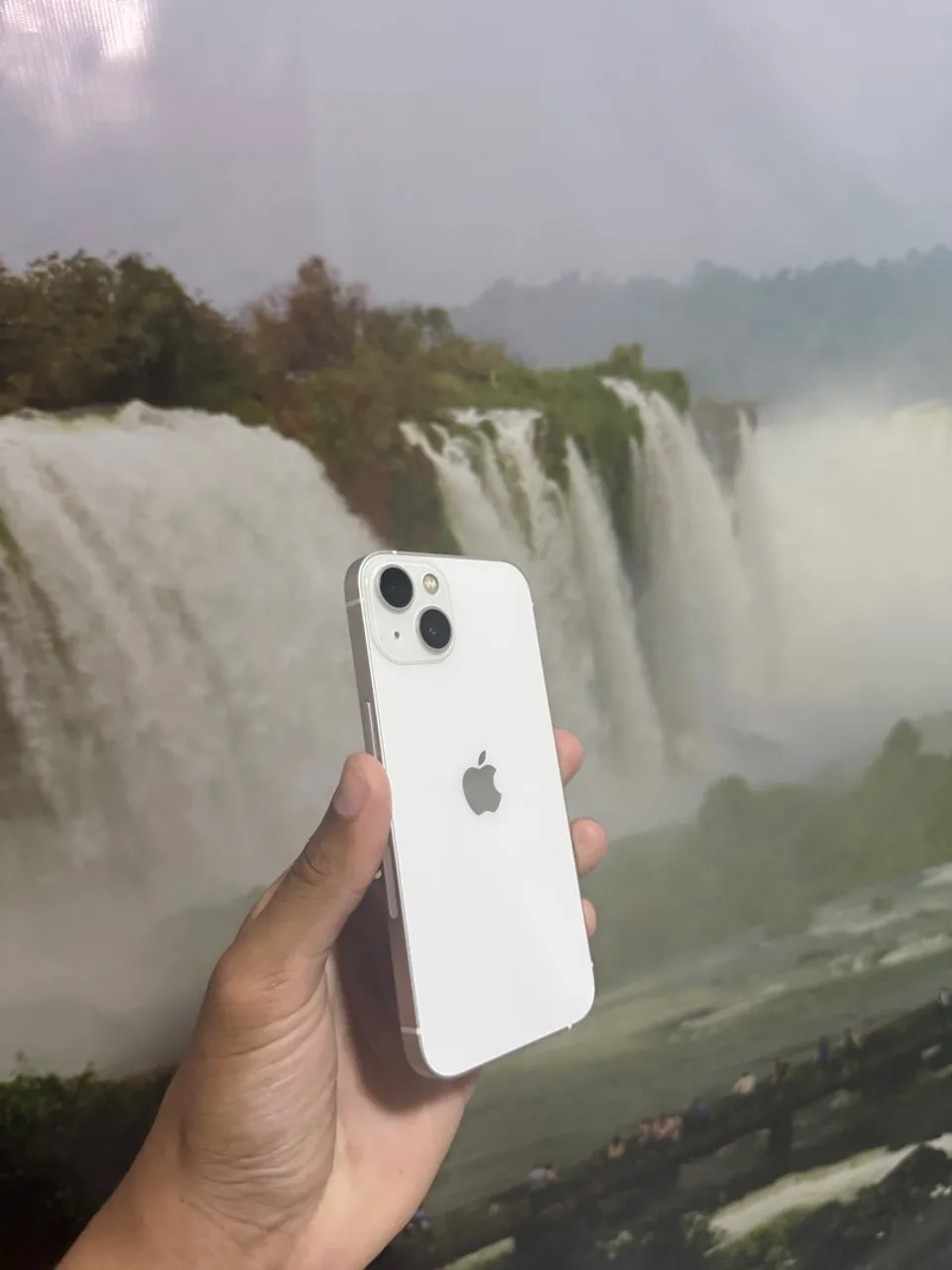 iPhone 13 128gigas semi novo