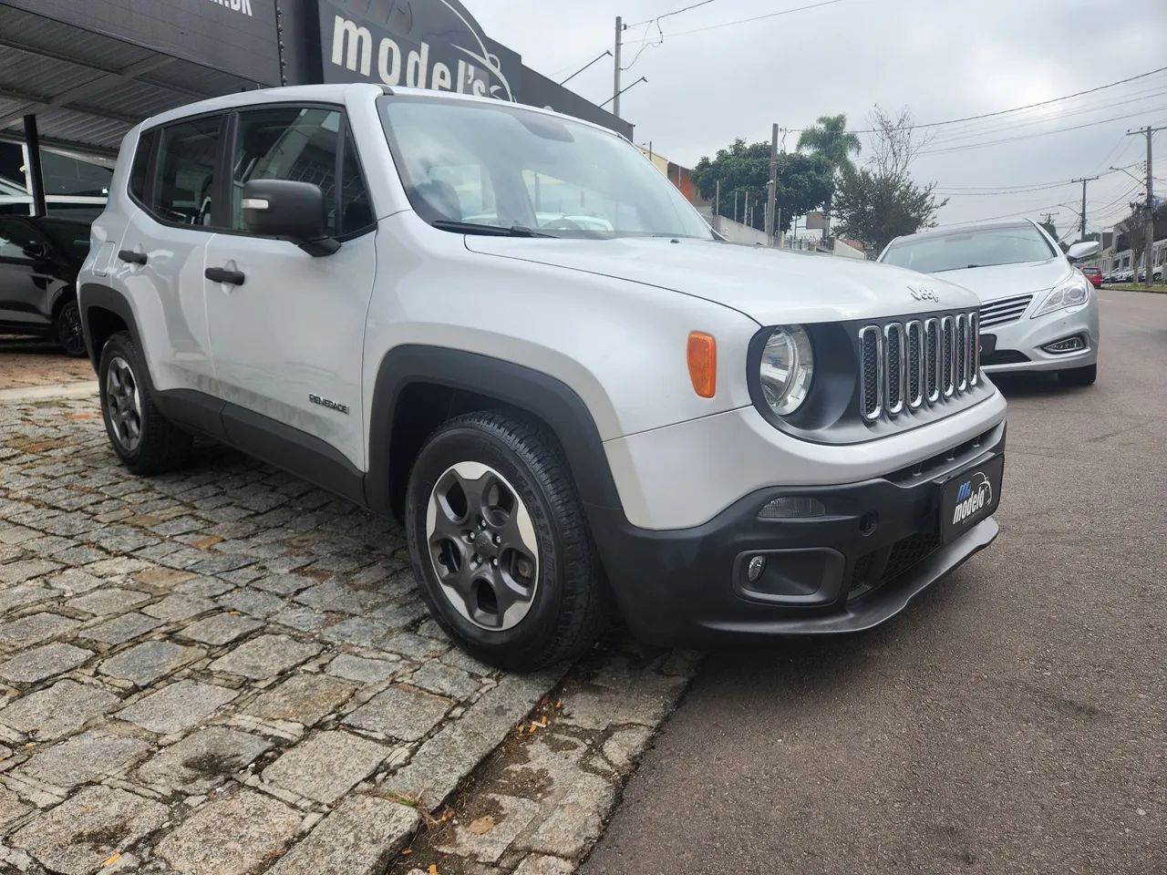 Jeep Renegade Sport Único dono