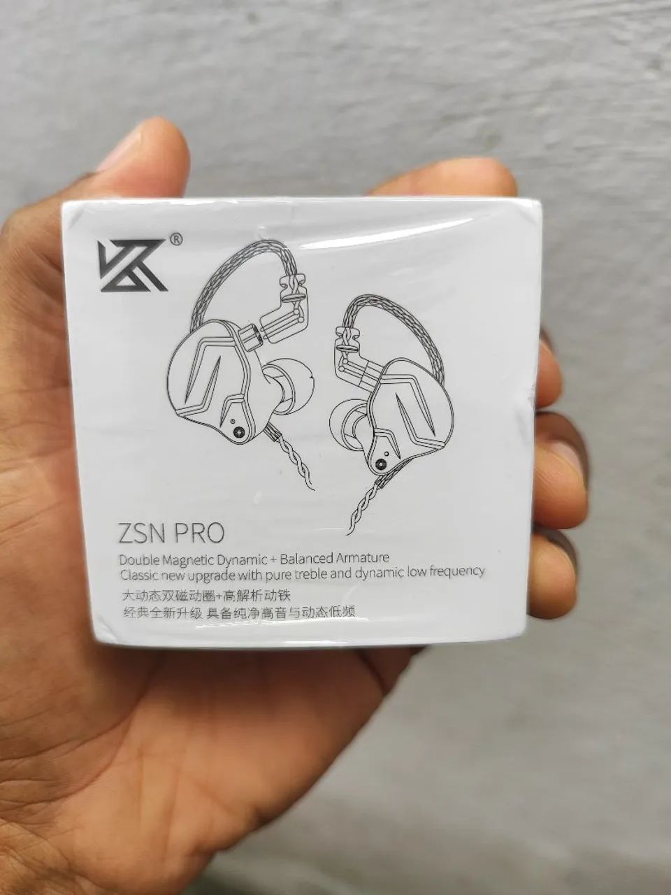 Fone de Ouvido KZ ZSN PRO - Som de Alta Qualidade