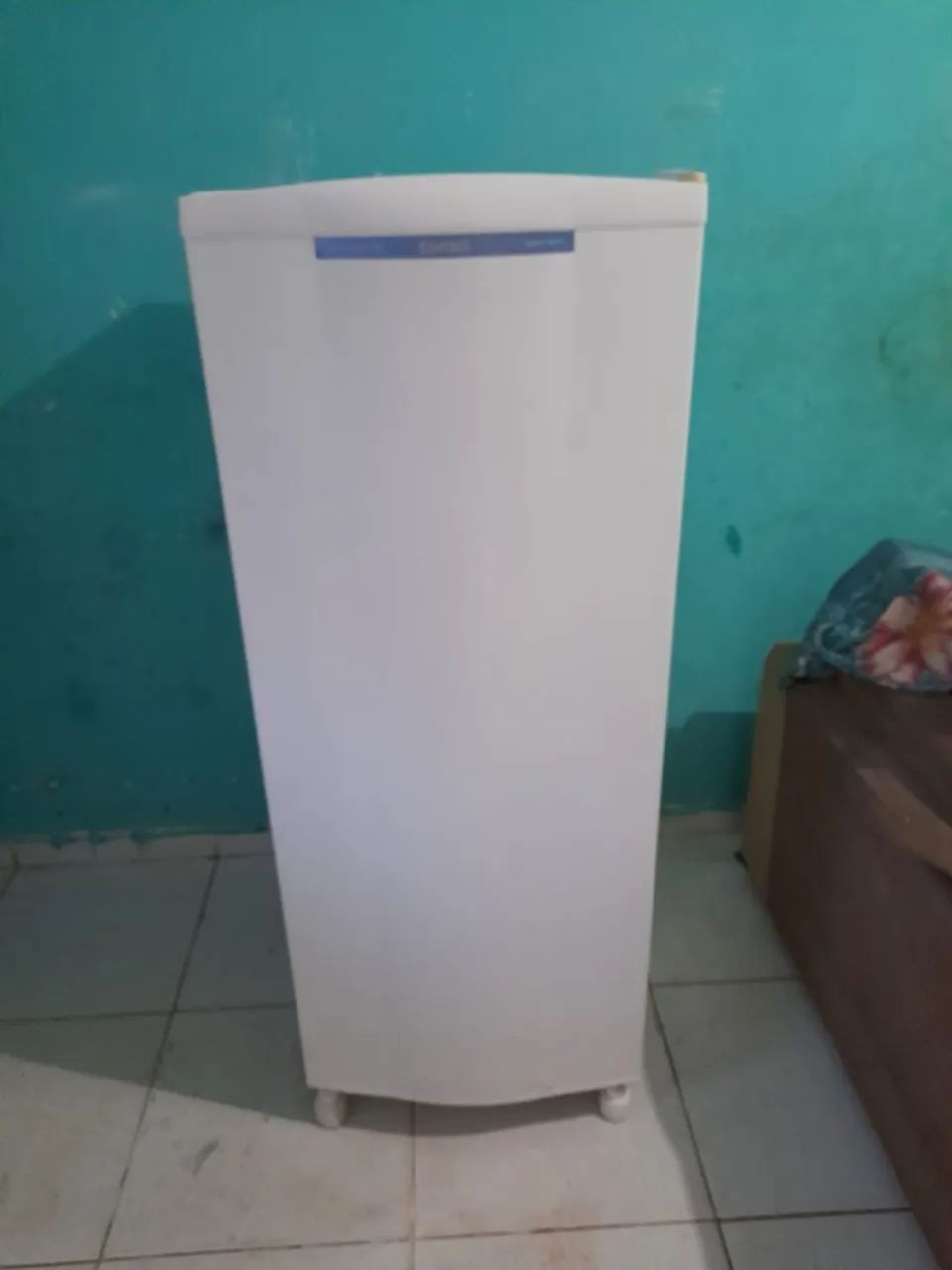 Geladeira Vertical Branco - R$750,00 - Foto 5