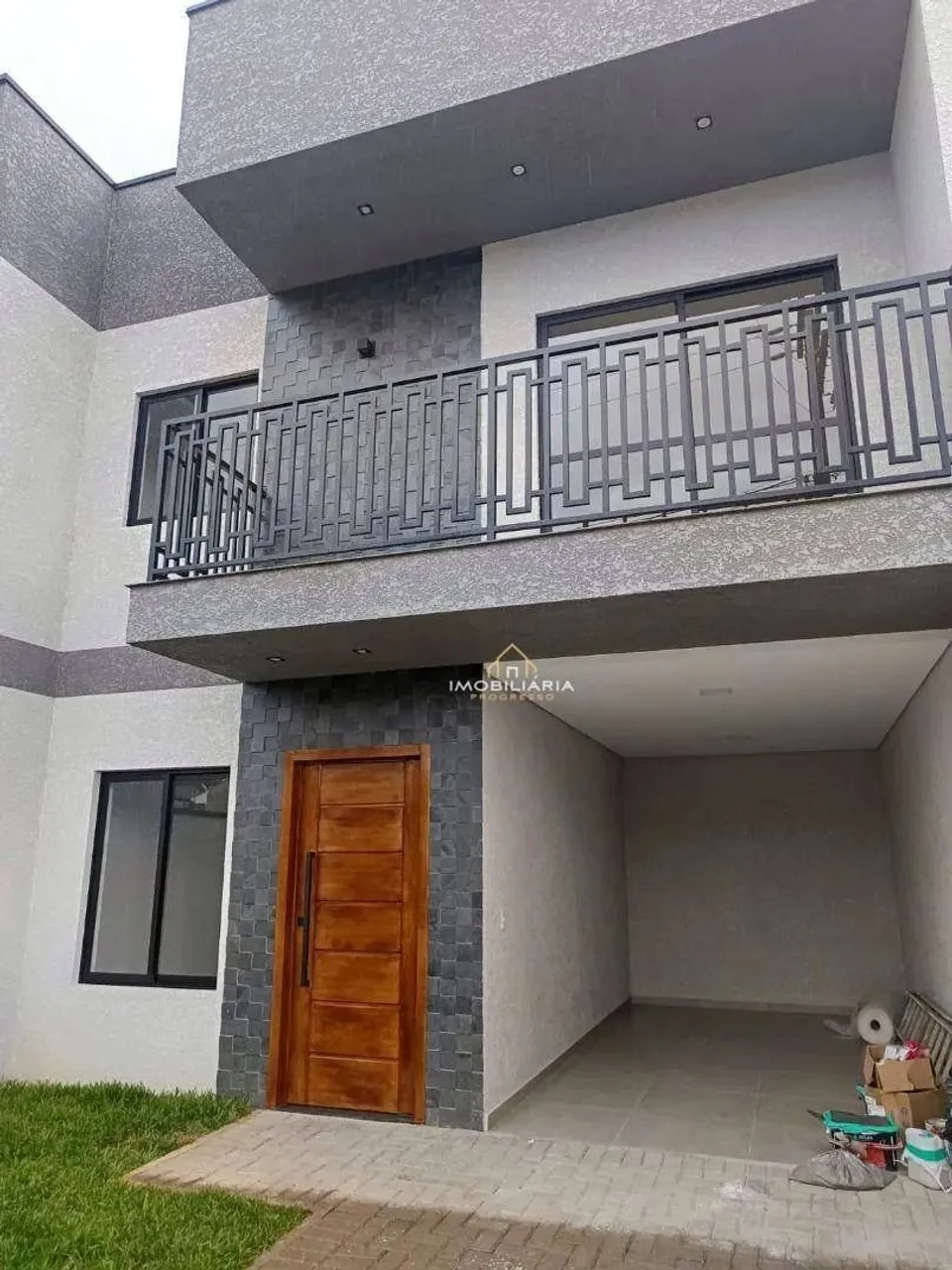 Sobrado com 3 dormitórios à venda, 122 m² por R$ 499.000 - Passauna - Araucária/PR