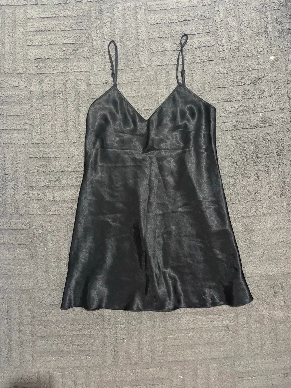 Camisola preta cetim 