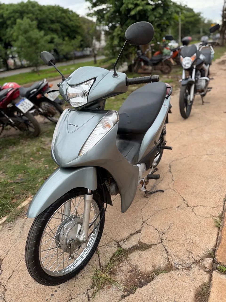 Honda Biz 125 2015 com Ipva 2025 pago