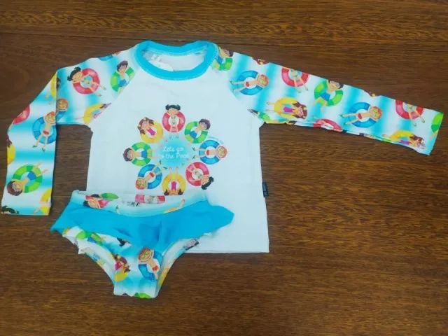 Bikini De Praia Com Camisete 