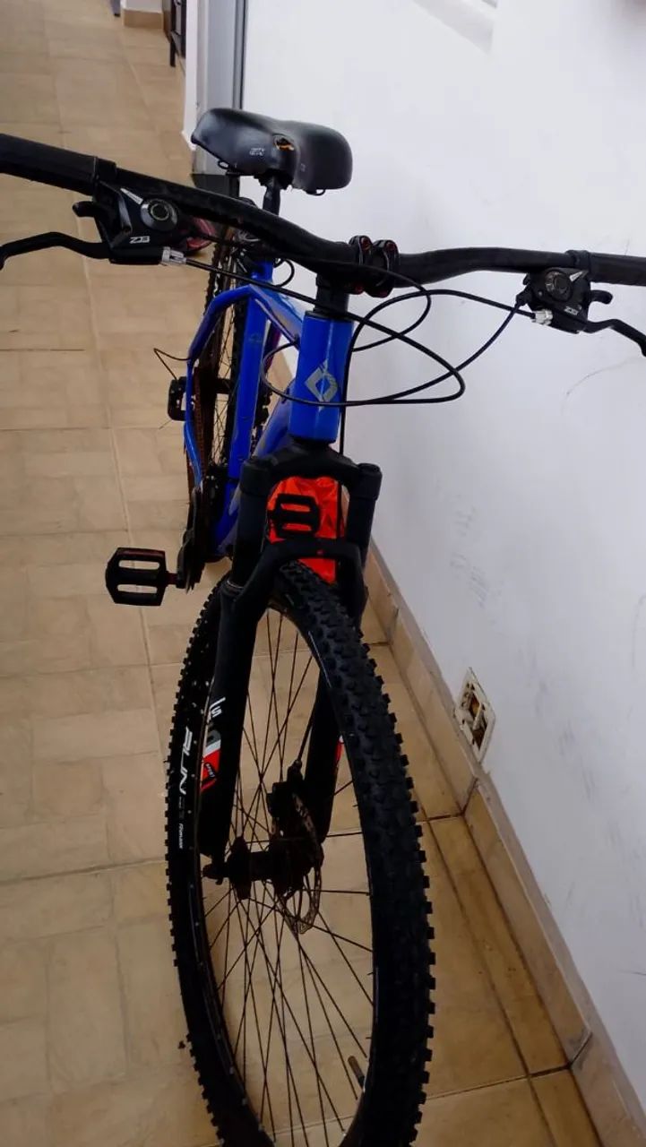 Bicicleta Aro 29 Azul com Marchas - Foto 5
