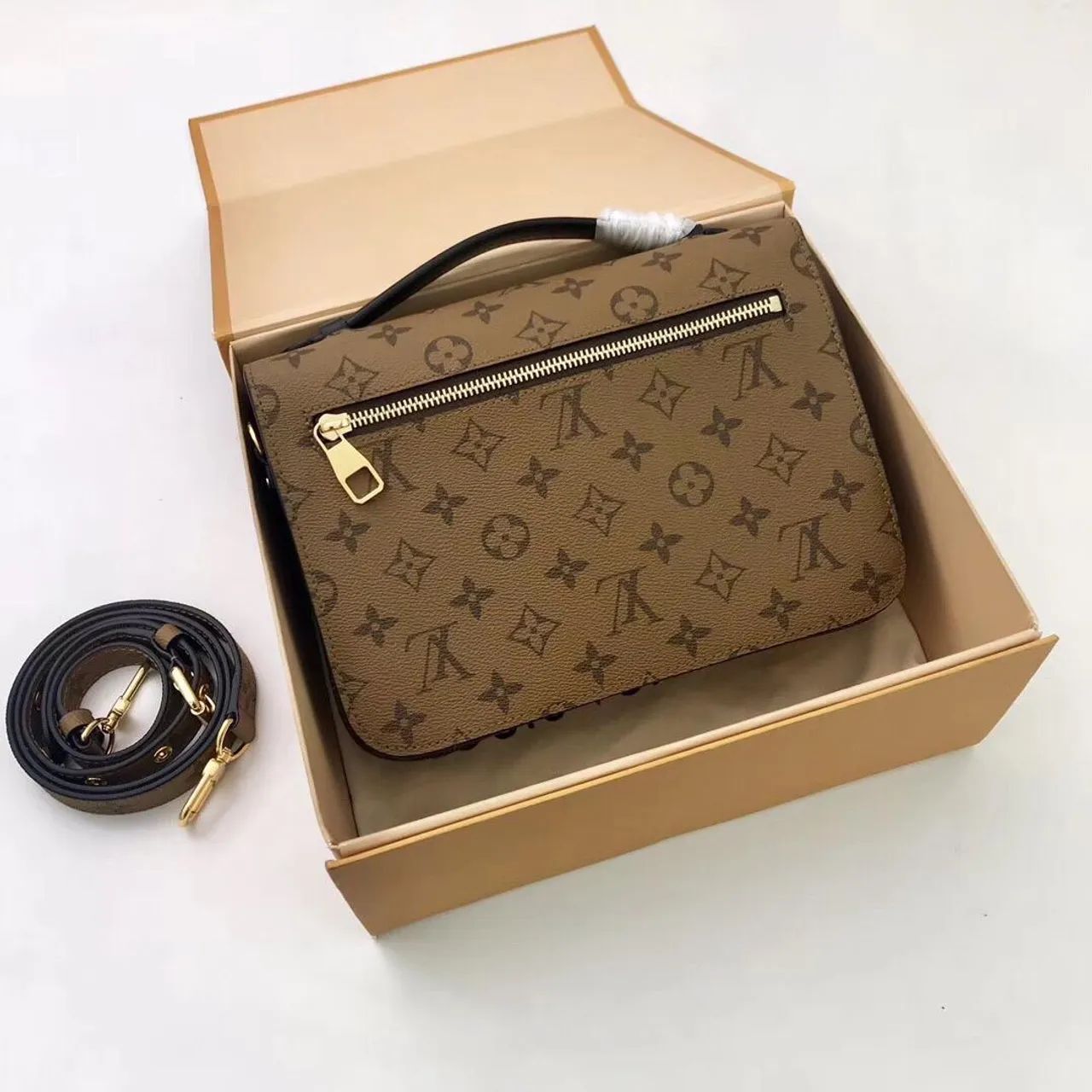 Bolsa Louis Vuitton Metis Bicolor Original - Monogram - Foto 4