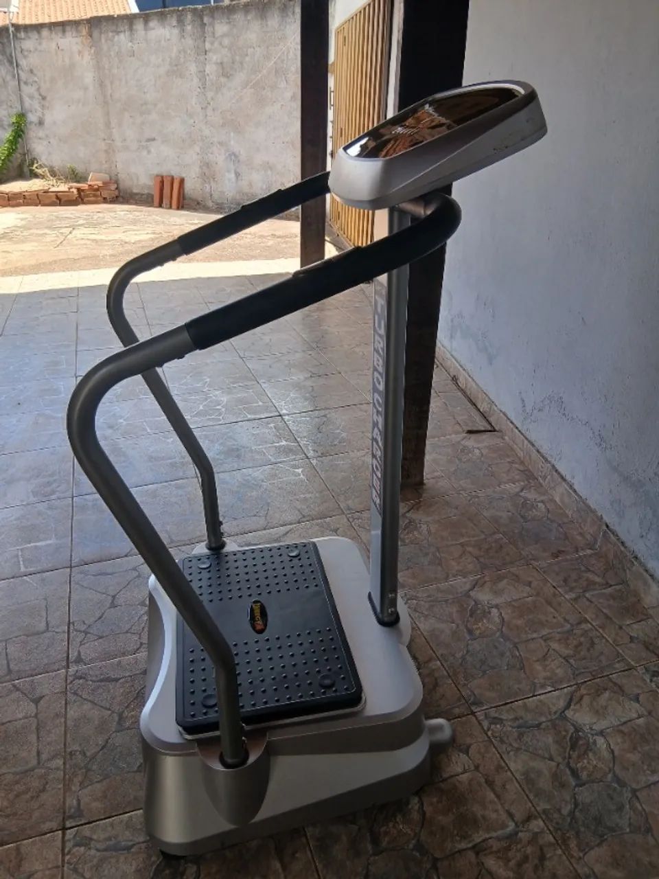 Plataforma  vibratória  Energym turbocharger - Foto 2