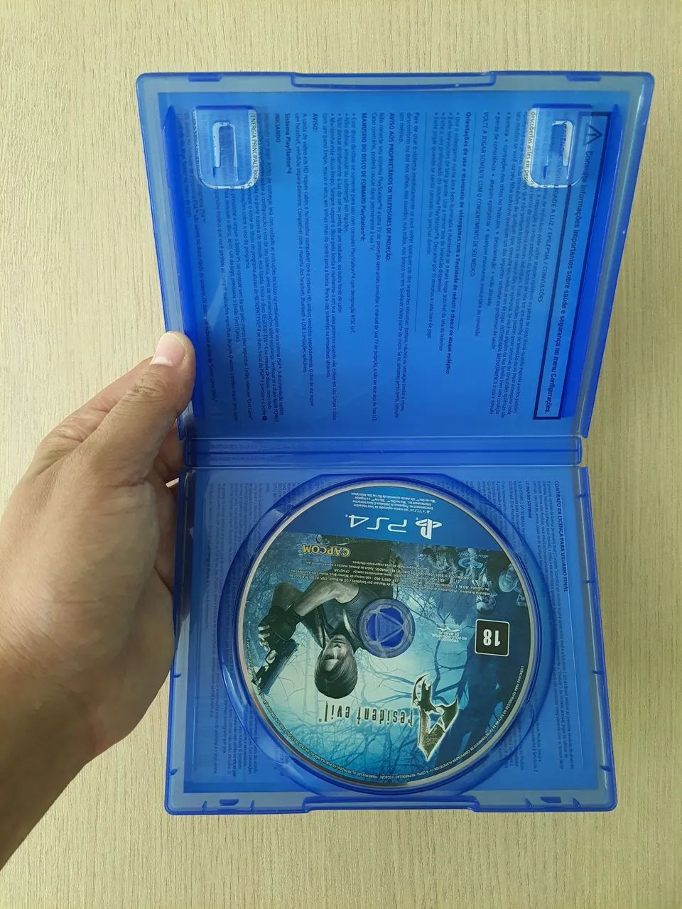 Resident Evil 4 PS4 - Foto 3