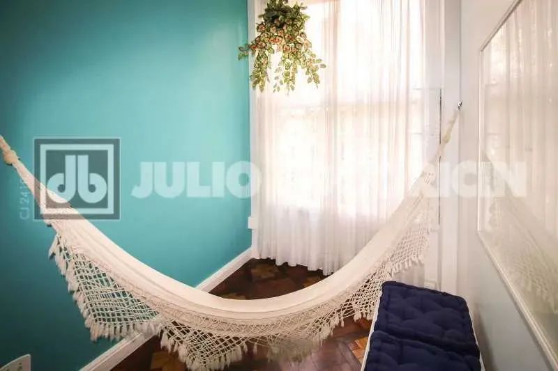 Apartamento - / Residencial / Copacabana