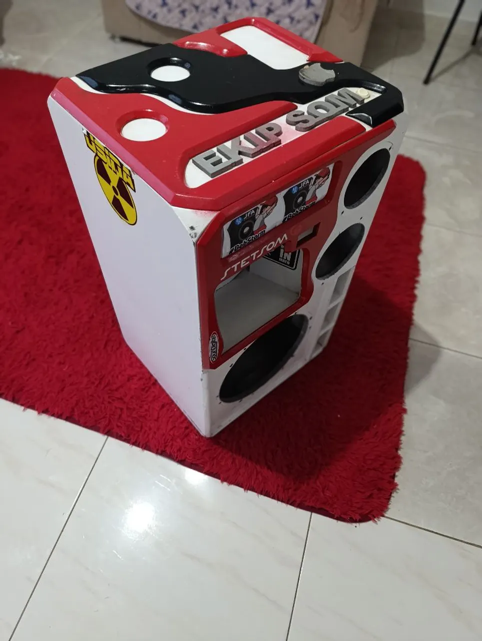 Caixa de Som Automotiva Personalizada